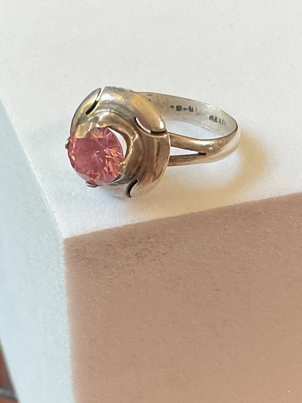 Vintage Sterling Silver Pink Gemstone Ring Size 8